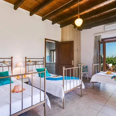 Avra By Villa *