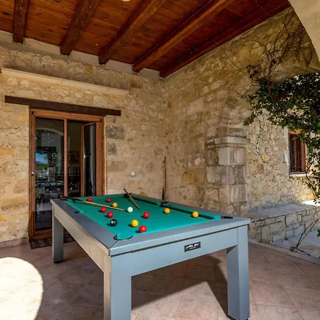 Vila Avra By *