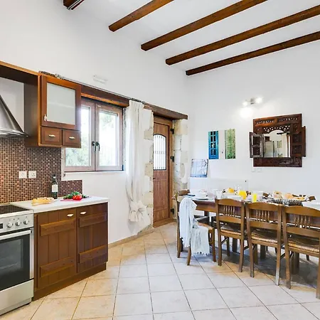 Vila Avra By Asprouliánoi